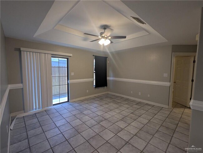 Building Photo - 19 La Cantera St