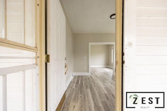 Building Photo - PRE LEASING! Beautiful 3 BEDROOM!