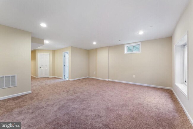 Building Photo - 15622 Gilpin Mews Ln