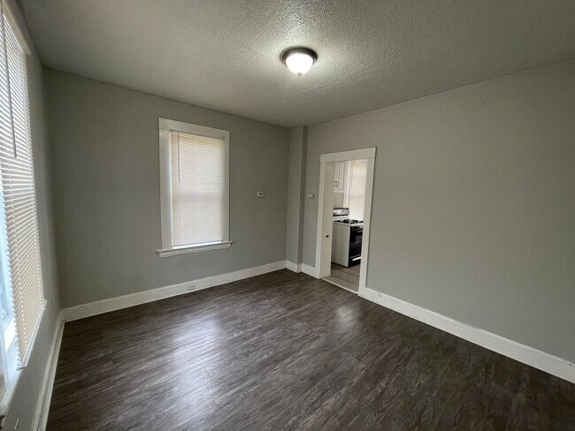 Building Photo - 4239-4241 W 24th St