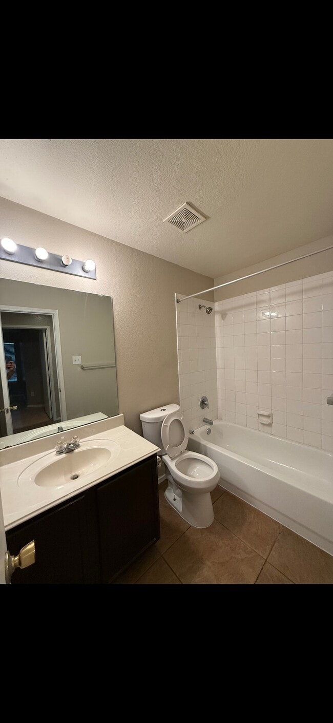 Building Photo - 4304 Silverwood Trail