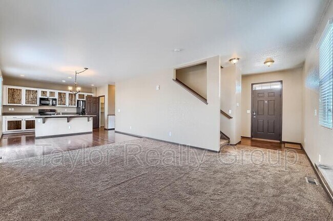 Building Photo - 2273 Saddle Back Ct