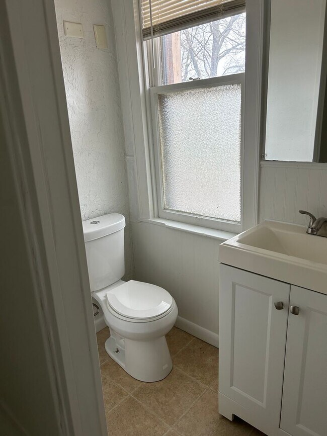 Building Photo - 24 N East St