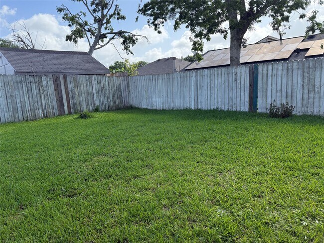 Building Photo - 7535 Hablo Dr