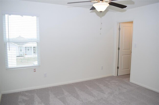 Building Photo - 431 Robins Nest Ln