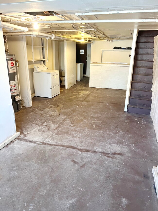 Basement - Laundry - 2636 S 65th St