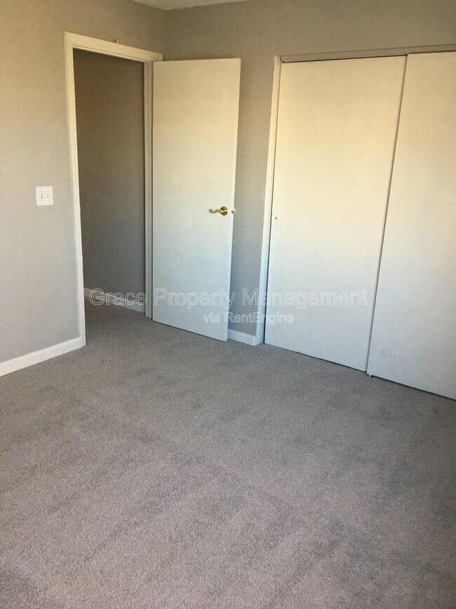 Building Photo - 2740 W 86th Ave