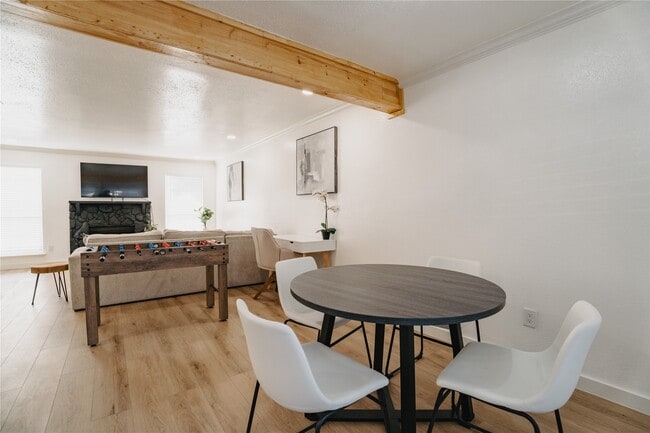 Building Photo - 6001 Reims Rd
