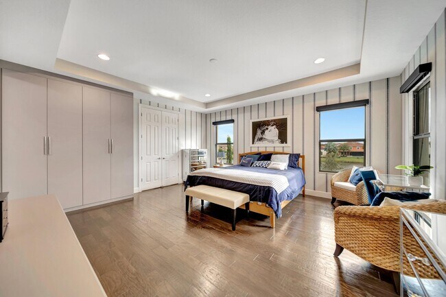 Building Photo - 10302 Sweet Bay Manor