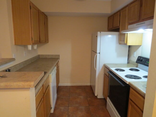 Building Photo - Cozy 2B/2B Unfurnished Condo in the Heart of Destin!