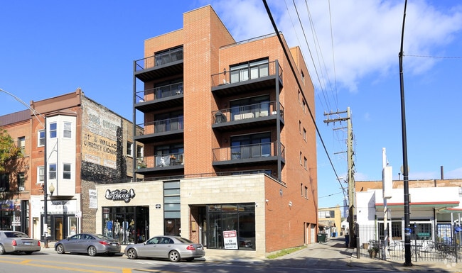 Primary Photo - 214 W 31st St