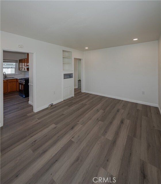 Building Photo - 1719 Cabrillo Ave