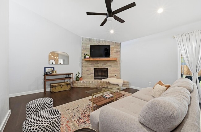 Building Photo - 6307 Tara Dr