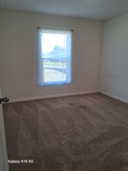 Building Photo - 1 Youngreen Dr