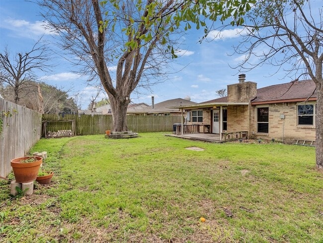 Building Photo - 10314 Staghill Dr