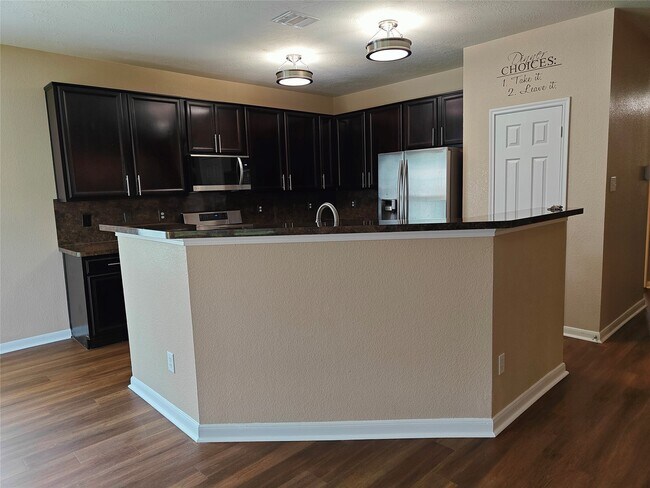 Building Photo - 7915 Moss Springs Ct