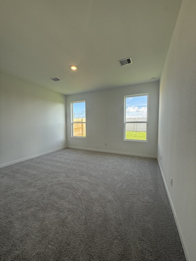 Building Photo - 26634 Prairie Smoke Ln