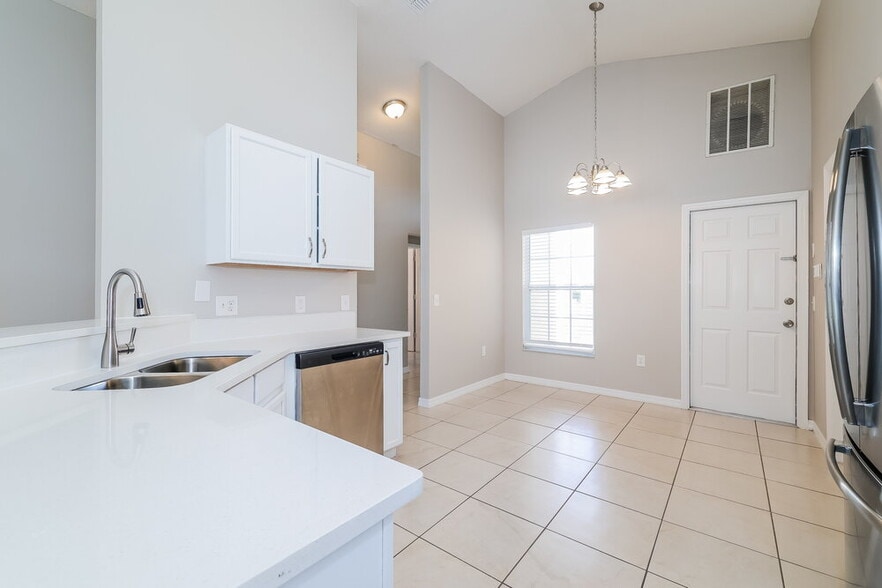 Building Photo - 431 Peppermill Cir