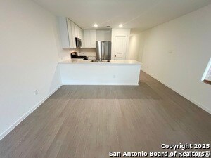 Building Photo - 14102 Enfield Fls