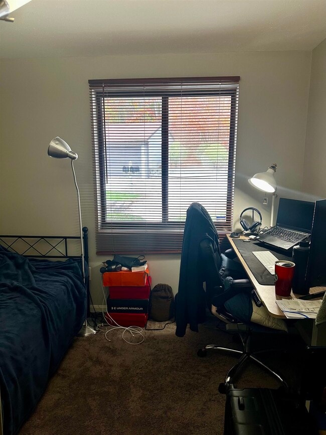 Building Photo - 22 Essex Grn Dr