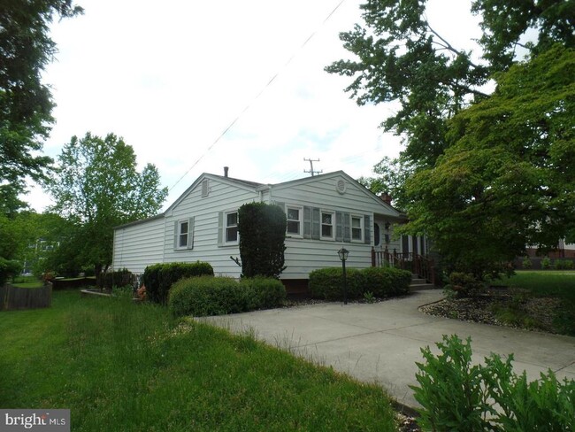 Building Photo - 7410 Tillman Dr