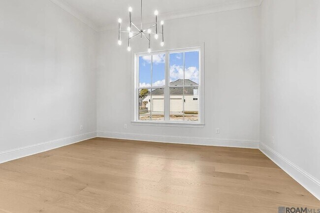 Building Photo - 3 Bedroom Home in Rouzan |Community Pool