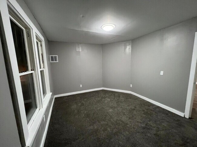 Building Photo - 6239 Concord Blvd