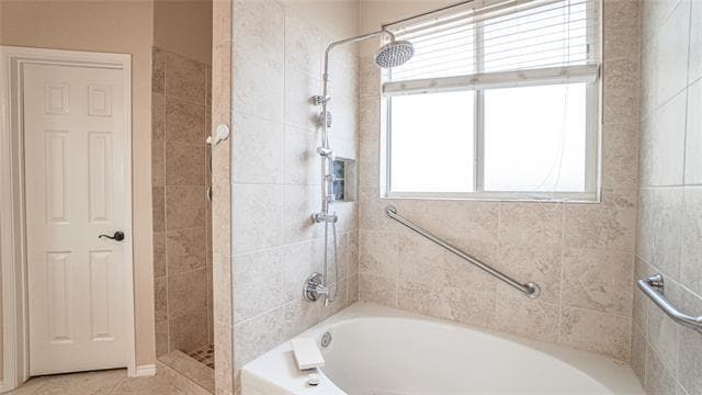 Building Photo - 2060 Garden Crest Dr