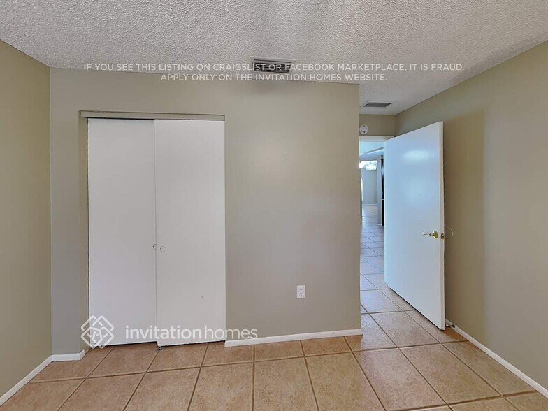 Building Photo - 2275 Cork Oak St W