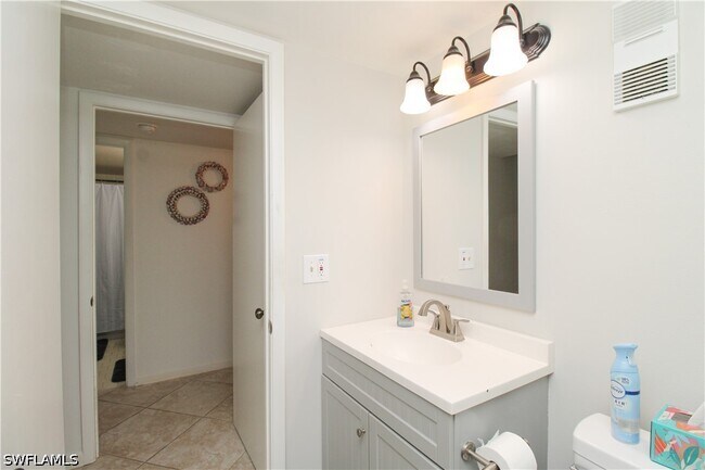 Building Photo - 1510 Mainsail Dr