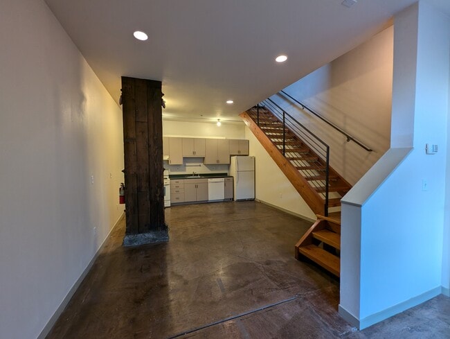 Building Photo - Boathouse Lofts