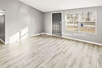 Building Photo - 2857 Dawnview Dr