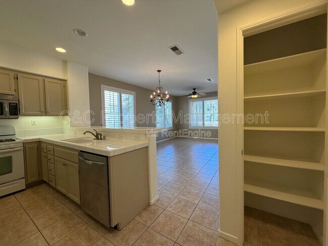 Building Photo - 1279 Gorge Run Wy