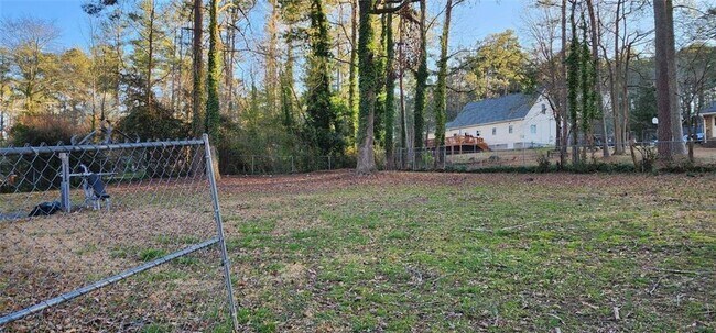 Building Photo - 2349 Valley Way