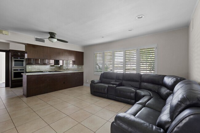 Building Photo - Welcome to this Beautiful Ranch-Style Home...