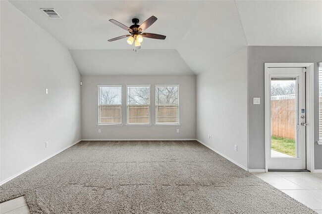 Building Photo - 6320 Red Cliff Dr