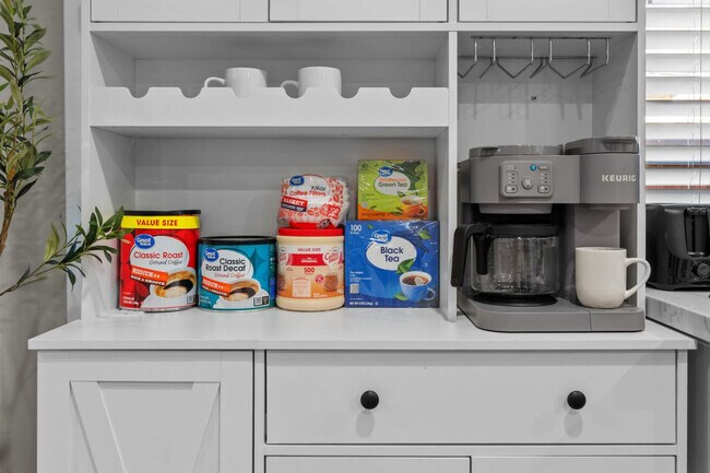 Building Photo - 7630 Andasol St