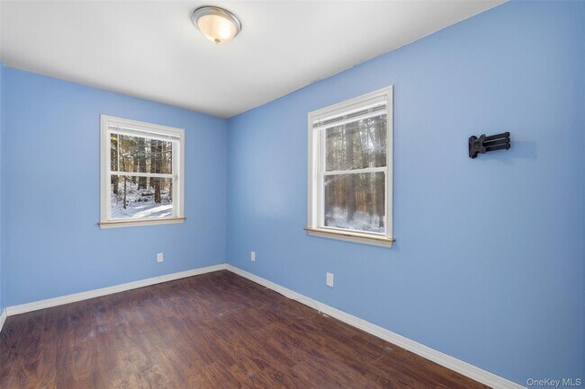 Building Photo - 265 Oakland Valley Rd