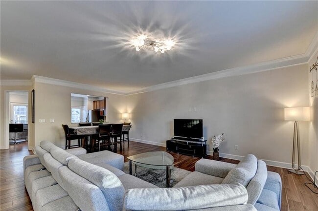 Building Photo - 777 Wexford Cove Way