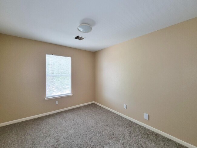 Building Photo - 8106 Arrington Forest Ln
