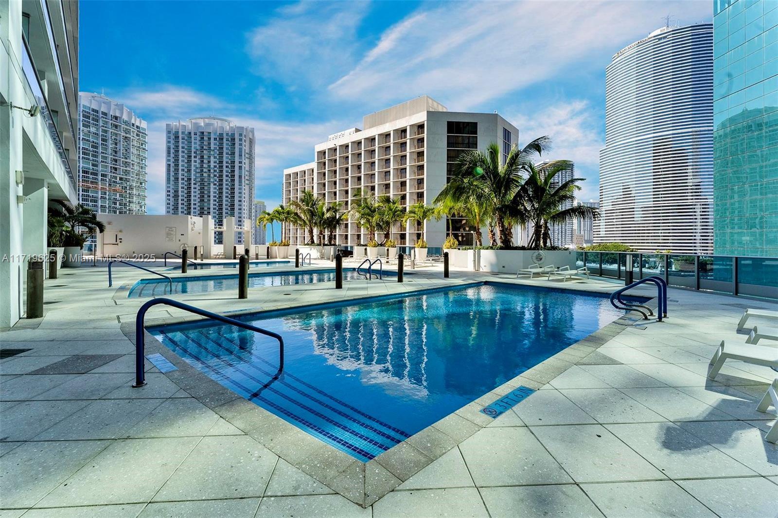 Building Photo - 200 Biscayne Boulevard Way