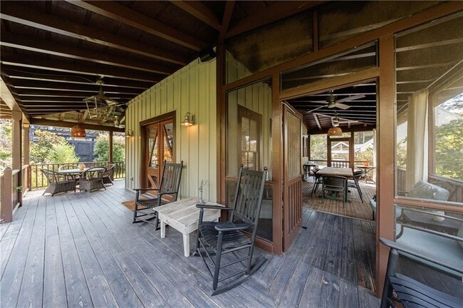 Building Photo - 1015 Loliver Ln