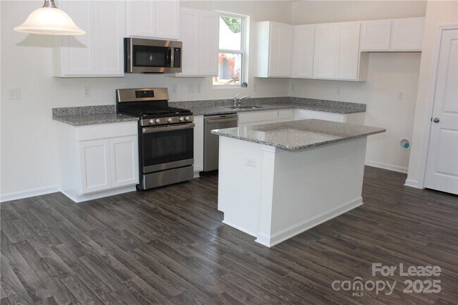 Building Photo - 3419 Selwyn Landing Dr