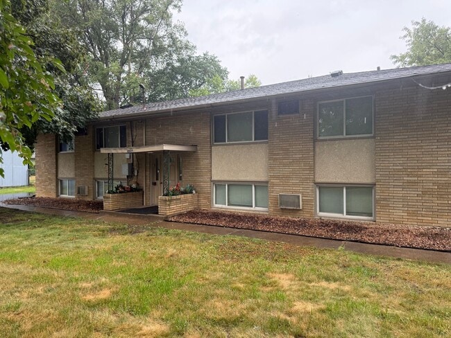 Building Photo - 5547 N Lyndale Ave