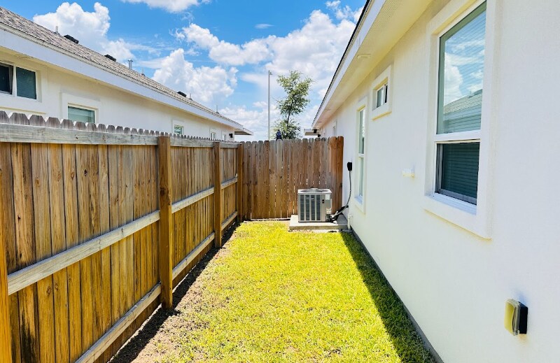 Building Photo - 3401 Frio Ave