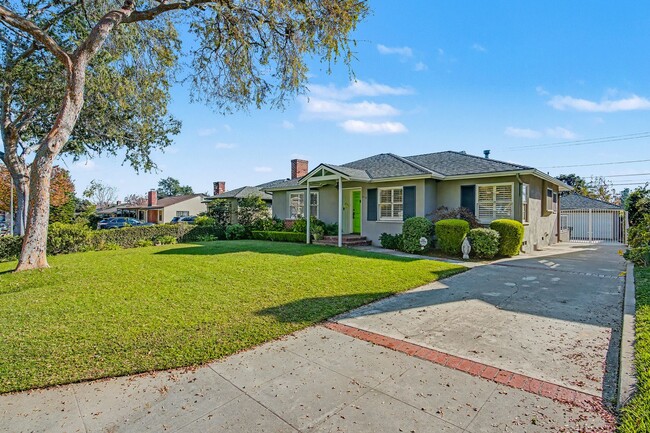 Building Photo - 2450 Queensberry Road • Pasadena 4BR | 3BA |