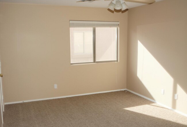 Building Photo - A must-see, amazing 4 Bed 3 Bath, 3 Car Garage, Single Family Home, Community Pool!