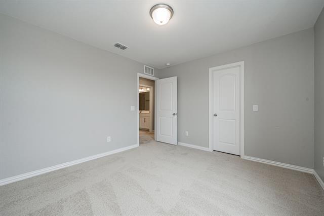 Building Photo - 427 Holt Ln