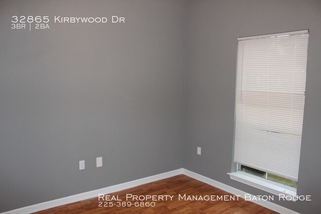 Building Photo - Beautiful Updated Home in Fenwood Estates