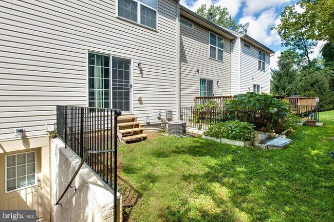 Building Photo - 1207 Pear Blossum Ct